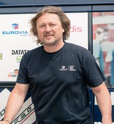 Kdy jste založil první pobočku Bike ranch? První naši provozovnu jsme založili v roce 1991 na Žižkově v Milíčově ulici. Tam jsme byli do roku 1993.