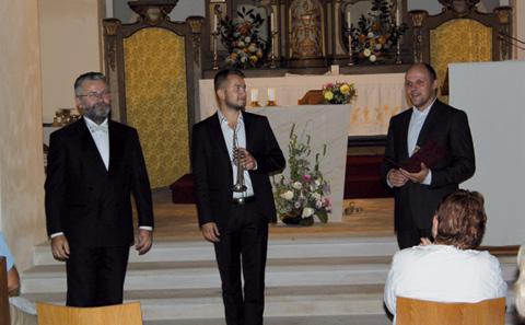 Horní Počernice reprezentovalo pět družin v dívčí kategorii a čtyři družiny v chlapecké. V nabité konkurenci se klukům Bizonům podařilo postoupit do celopražského kola.