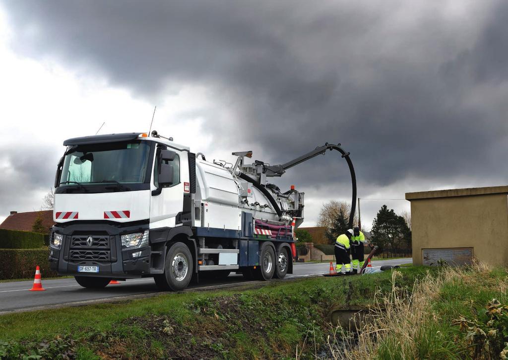 Pro efektivní práci pod povrchem, vám Renault Trucks nabízí spolehlivá a výkonná vozidla s maximálním kroutícím momentem, díky kterému lze použít různá vybavení a čerpadla.