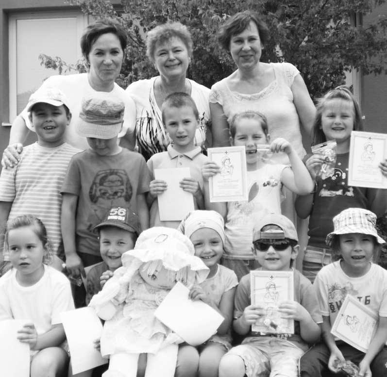 Za svoju šikovnosť a znalosti boli deti od menené diplomami a malými darčekmi, ktoré pripravil
