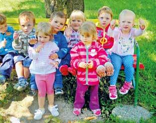 ZÁKLADNÍ ČINNOSTI KOMUNITNÍHO CENTRA PRO RODINU DOMINO ZLÍN poradenství (psychoterapeutické poradenství, výchovné poradenství, individuální psychologické poradenství, párové poradenství, rodinné