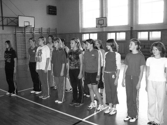 Na jaře 1952 byl výkonem 171 cm ve své věkové kategorii nejlepší v celé republice. Jeho výkon je stále rekordem školy.