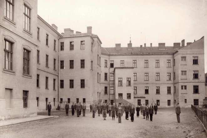 školní