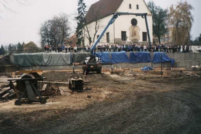 2003