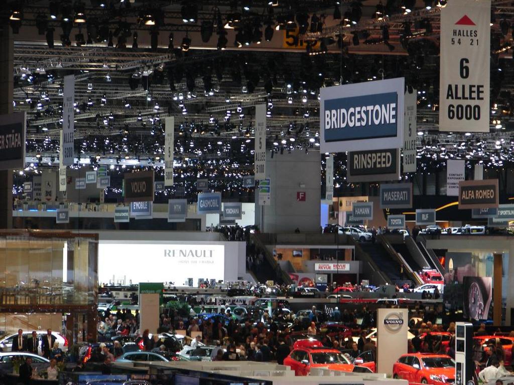 mezinárodní autosalón Ženeva 2012 U dopravních oborů proběhly exkurze do Ústí nad Labem - dopravní systémy Severočeského kraje a Prahy, exkurze v Leteckém muzeu v Deštné a Jihočeském letišti.