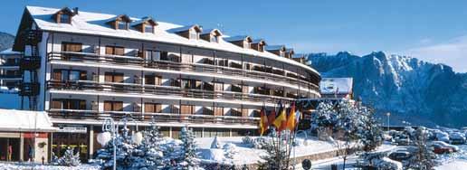 29 ne RESIDENCE LAGORAI C 23 6 km poloha: Tesero, centrum - 700 m, skiareál Alpe Cermis - 6 km, skiareál Ski Center Latemar - 7,5 km, skibus - 300 m vybavenost a služby: recepce / velká lobby / wi-fi