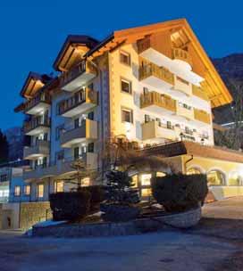 2 ne FAMILY RESORT & SPA RIO STAVA C 5 5 km poloha: Tesero, centrum - 900 m, skiareál Alpe Cermis - 5 km, skibus - 20 m vybavenost a služby: recepce / lobby / internet point / wi-fi připojení k