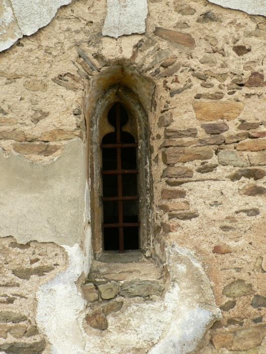 Druhy průzkumů historických staveb Stavebněhistorický průzkum (SHP) Operativní průzkum a dokumentace (OPD) Archeologický výzkum (AV)