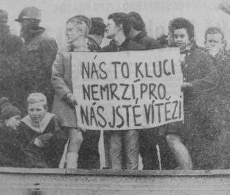 Hokejisté přivezli ze šampionátu pouze bronzové