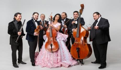 deset let, vzdá za doprovodu Filharmonie Hradec Králové německá houslistka Tanja Becker-Bender.