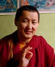Tulku Dakpa Rinpočhe získal učení od nejvýznamnějších Buddhistických učitelů naší doby, Mindrolling Tričhen Rinpočheho a Kjabdže Tsetrul