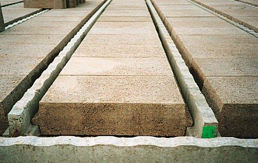stropných vložiek RP 12, 16 a 20 cm - stropné vložky z vibrolisovaného betónu, bez použitia škváry, vysoko