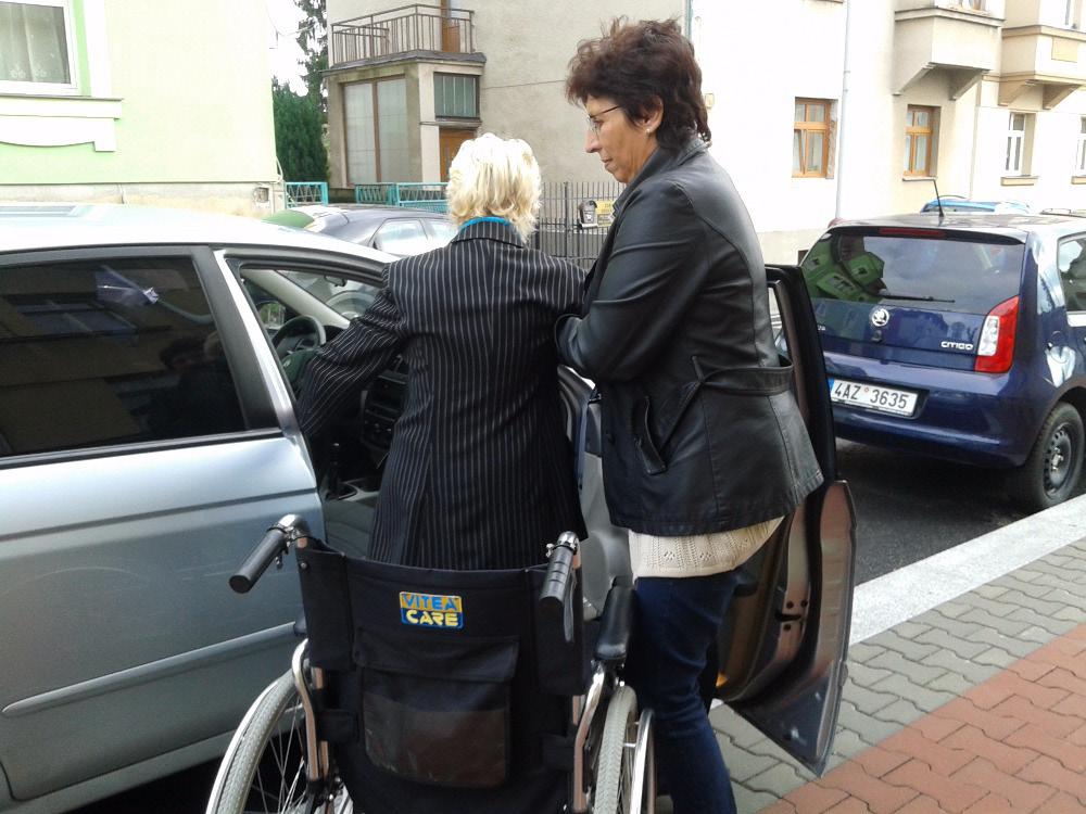 4.1 Osobní asistence Byla poskytována seniorům a občanům se zdravotním postižením od dětského věku až po věk seniorský.