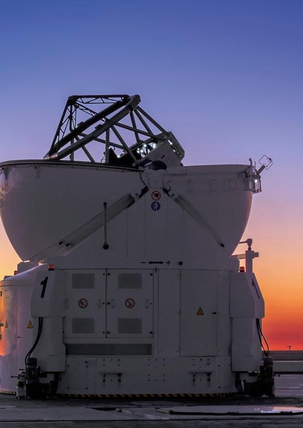 P. Horálek/ESO Soumrak na observatoři Paranal.