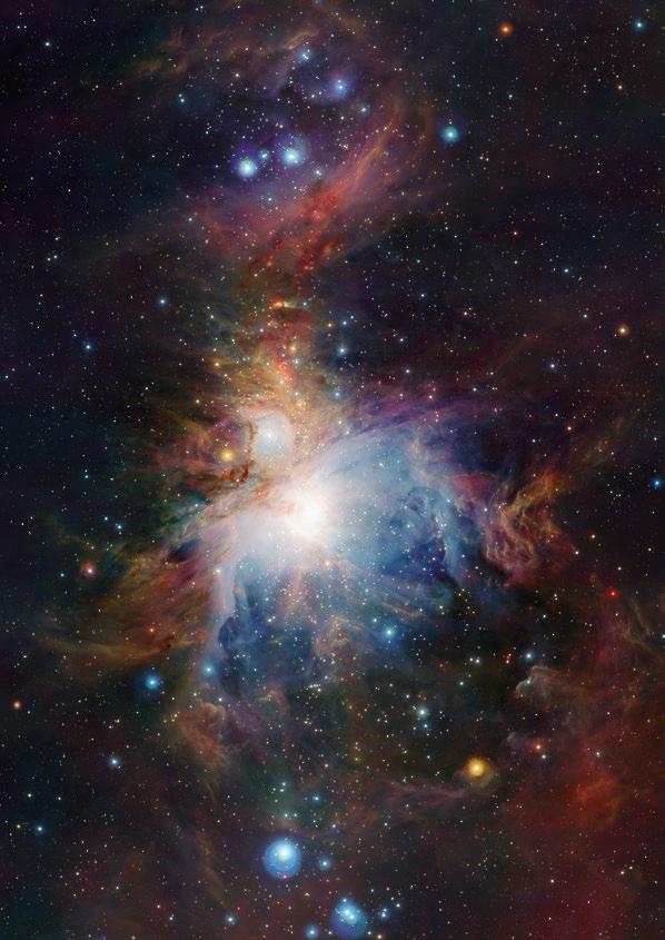 Přehlídkové dalekohledy Na observatoři ESO Paranal jsou umístěny také další dva dalekohledy: VISTA (Visible and Infrared Survey Telescope for Astronomy) a VST (VLT Survey Telescope).