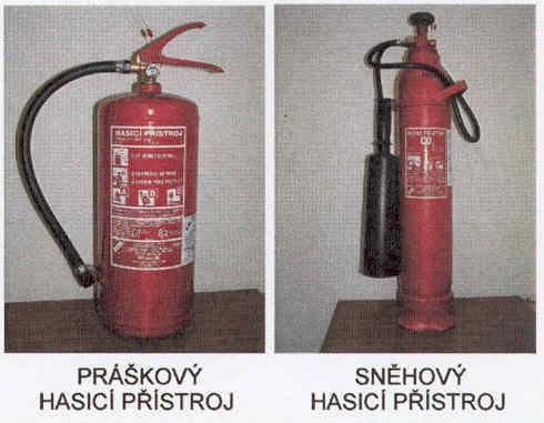 Hašení požáru K hašení požáru se přednostně použijí hasicí přístroje, a to, pokud je to možné (je přítomno více osob), více najednou. Tedy nikoliv postupně jeden po druhém.