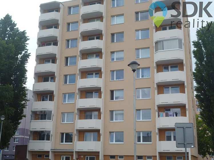 majitelem předložen.