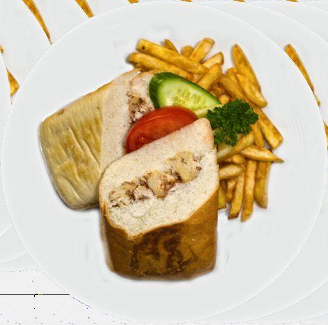 Szendvicsek Sandwich / Sandwiches / Sendviče / Kanapki Füstölt csirkés BBQ