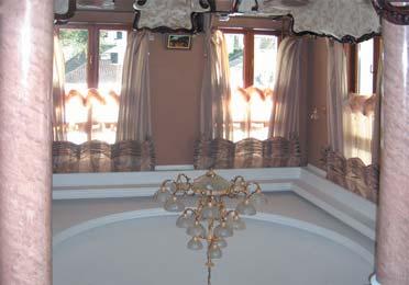 HOTEL ZLATNIK, Zemun Autor: Momèilo