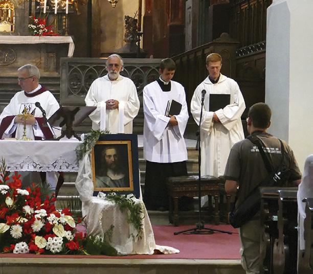 Postupně se připojovaly kolotoče, střelnice, zvěřince. Poutníci přicházeli z blízkého okolí i zdaleka.