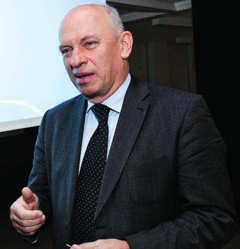 VLÁDA A ZDRAVOTNICTVÍ Předseda Purkyňovy společnosti předsedou Vědecké rady Ministerstva zdravotnictví Memorandum o vzájemné spolupráci Ministerstva zdravotnictví ČR a ČLS JEP: MZ je ústředním