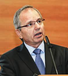 Tím by se upřednostnila dnes již se vytrácející komunikace pacienta s lékařem. Prof. MUDr. Jan Žaloudík, CSc.