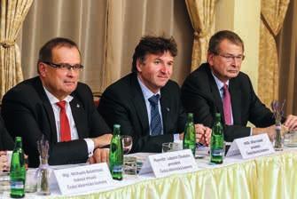 komory, České komory autorizovaných inženýrů a techniků činných ve výstavbě, Exekutorské komory ČR, Komory auditorů ČR, Komory daňových poradců ČR, Komory veterinárních lékařů ČR, Notářské komory ČR