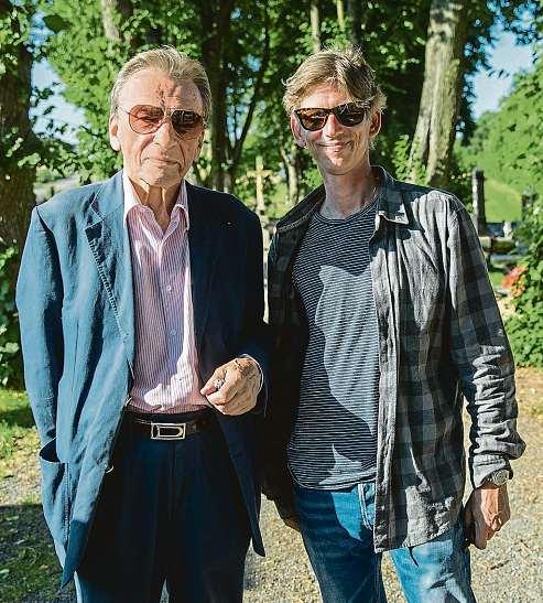 Umělec, který se proslavilmimo jiné populárními rolemi tatínka (na snímku) zfilmů Marie Poledňákové nebo doktora Řehoře znemocnice na kraji města, vsrpnu oslavil 75.