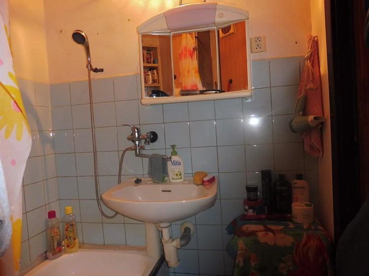 Konstrukce budovy Panelová Umístění objektu Klidná část obce Počet podlaží Neuvedeno Vlastnictví Družstevní Umístění bytu na podlaží
