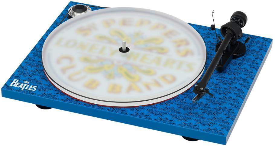 SPECIÁLNÍ LIMITOVANÉ MODELY ESSENTIAL III ESSENTIAL III SGT. PEPPER S DRUM 13 990,- KČ Model výrobený u pr ílez itošti 50. vý roc í výdá ní neju špe š ne jš ího álbá THE BEATLES "Sgt.
