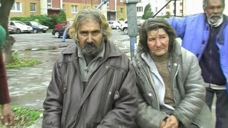 Zbavujeme se vlastní identity, protože souhlasíme se vším, co po nás různé instituce, jako banky,