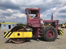 000 Kč+DPH Volvo L150E, RV 2005, hmotnost 24 t, váha TAMRON,