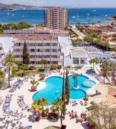 Hotel ROSA DEL MAR POLOHA: atraktivní třípatrový hotel se nachází na okraji letoviska Palmanova, asi 350 m od písčité pláže a plážové promenády.