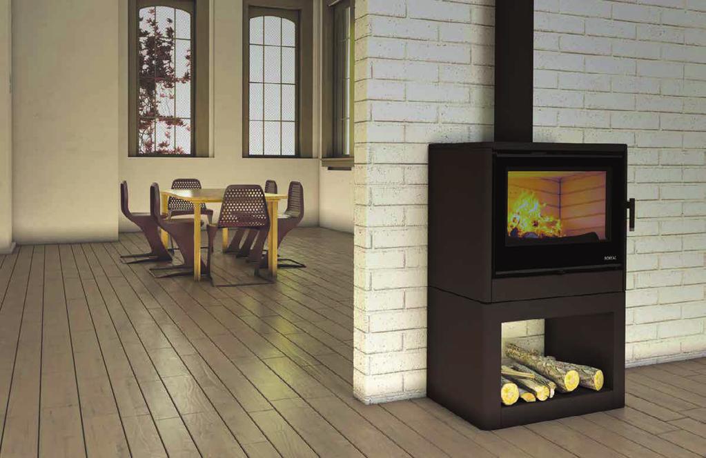 E1000L Série černý lak. Litinová dvířka a spodní část topeniště s vitro keramickým sklem odolným do 750ºC.