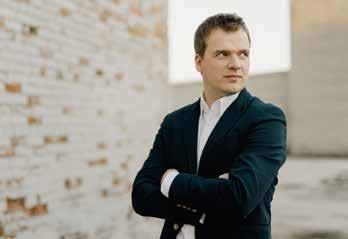 R6 R7 5. ÚNORA 2018 V 19.30 HODIN PŘÍBĚHY ZE SEVERU Robert Schumann: Koncertní kus pro čtyři lesní rohy a orchestr, op. 86 Arvo Pärt: Symfonie č. 3 Jean Sibelius: Lemminkäinen, suita, op.
