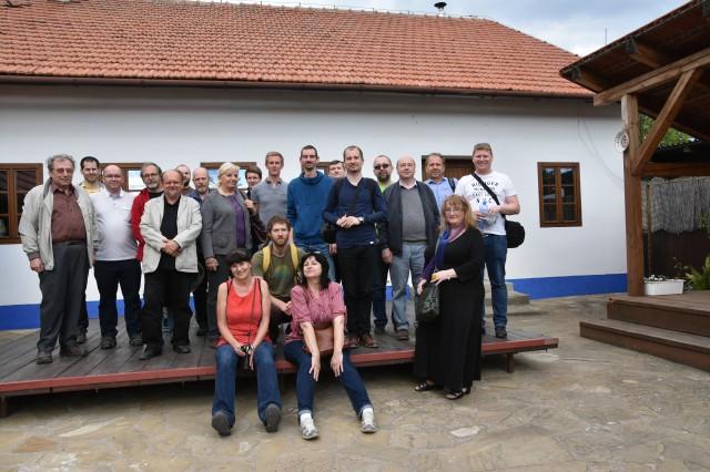; Debyser, Z.; De Rijck, J.; Veverka, V.; Řezáčová, P.; Nat. Commun. 2015, 6, 7968.