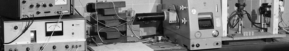 1964 nastoupil jako vědecký pracovník na katedře analytické chemie PřF UJEP v Brně, kde působil do r. 1998. Výzkum na katedře analytické chemie v době příchodu dr.