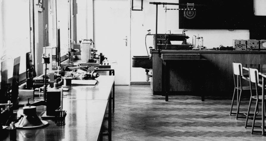 VZPOMÍNKY NA KONĚVKU NA KONĚVCE JSEM ZAHÁJIL STUDIA V ROCE 1972, takže mi Vídeňáci odpusťte tu Koněvku. Prostě v té době to byla Koněvka jak vyšitá. Vše bylo jasné!