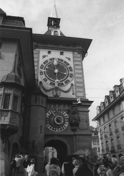 ŠVÝCARSKO 18. 22. 10. 2005 navštívili studenti naší školy tuto zemi alpských velikánů a jezer.