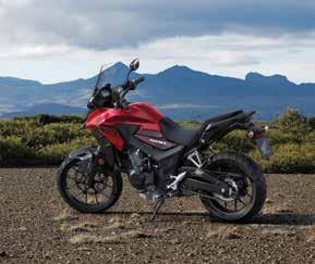 Kapalinou chlazený řadový dvouválec DOHC má přesně ten typ výkonu, se kterým CB500X udrží tempo i se silnějšími motocykly.