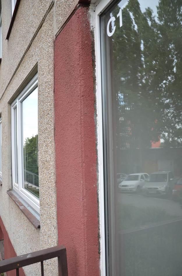 Obr. 13 Z vnější strany došlo