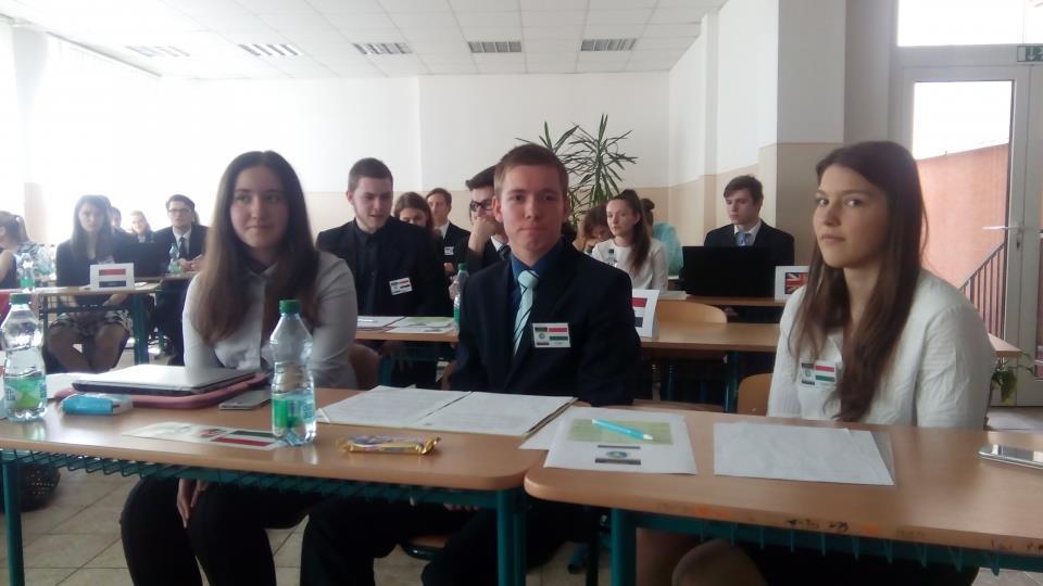 Další společná aktivita probíhala v přípravě 13. ročníku Mezinárodní studentské konference s názvem Obnovitelná energie v teorii a praxi. Konference se konala 15. 4.