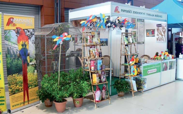 Propagace zoo Papouščí zoologická zahrada se pravidelně účastní chovatelských setkání a seminářů pořádaných po celé