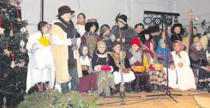 PODBRDSKÉ NOINY 23 I N F O R M A C E, i n z e r c e STRANA 17 Adventní večer v Králově Dvoře Půjdem spolu do Betléma oživlý Betlém v podání dětí ze ZŠ Počaply. O d ředitele ZŠ Králův Dvůr-Počaply Mgr.