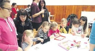 Tím jsme však v obci s adventními akcemi neskončili, ve středu 6. prosince jsme oslavili svátek svatého Mikuláše loutkovou pohádkou pro děti.