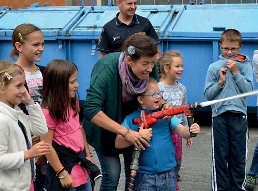 Vítězové soutěže Tichý dárce Z akce Tichý dárce Tichá firma 2015 Vítězem soutěže Tichá firma 2015 (dříve Firma roku), o nejlepšího zaměstnavatele neslyšících, kterou každoročně společnost Tichý svět
