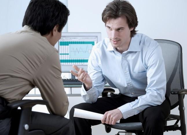 3. KONTROLA VÝKONU PRACOVNÍKA PŘI DANÉ ČINNOSTI Pracovní hodnocení - průběžné: jako průběžný regulátor směru jako průběžná motivace jako prostor pro