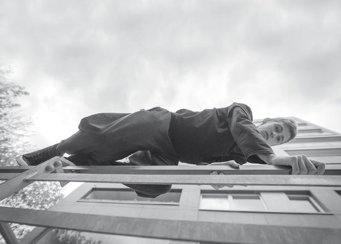 Parkour a freerunning Rail balance je prvek, který slouží k testování i k tréninku rovnováhy.