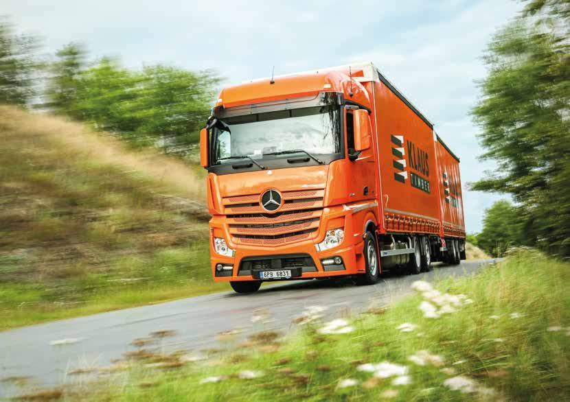 Tržby z provozu kamionů (v tisících Kč) LOGISTIKA 77 900 69 325 KVALITNĚ ZNAMENÁ I RYCHLE Expedici našich výrobků pečlivě plánujeme a doručujeme vlastními nákladními vozidly.