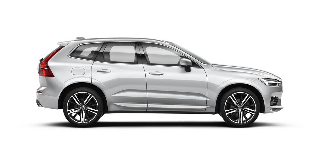 OBSAH Motorové varianty 2 Prodloužená záruka 5 Standardní výbava 6 Pakety 15 Audiosystémy a multimédia 21 Bezpečnost 23 Vnitřní volitelná výbava 25 Vnější volitelná výbava 27